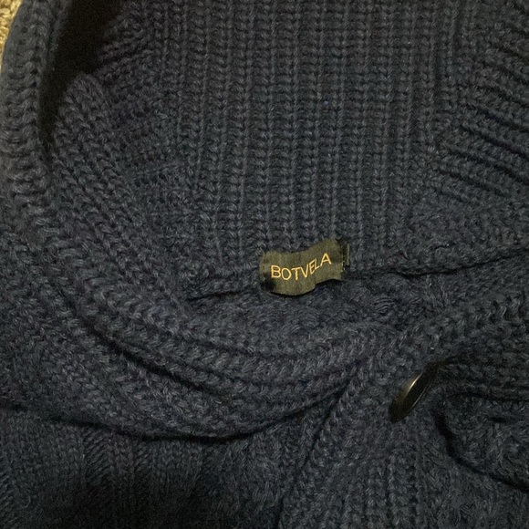Brand new men’s dress sweater - Picture 2 of 2